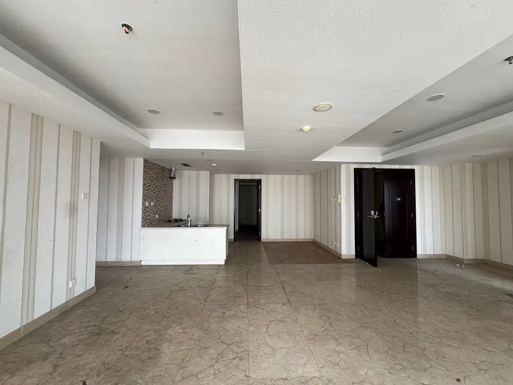 Jual apartemen royale springhill 3 kamar 192 meter