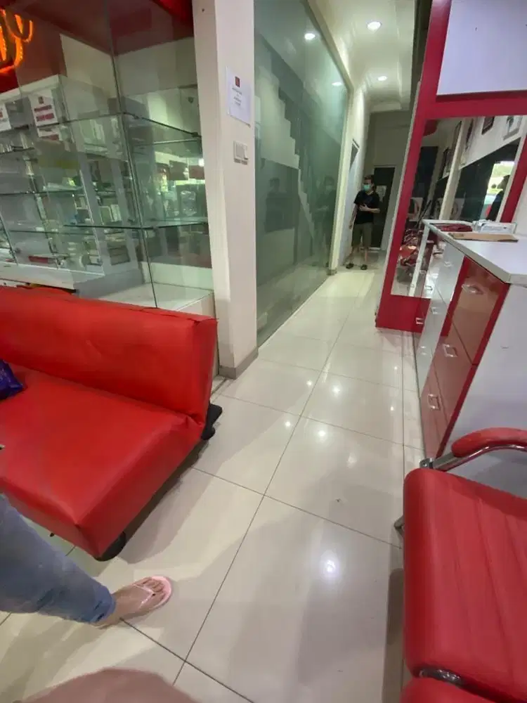 Dijual Ruko Ex Klinik Kecantikan di Kelapa Gading, Jakarta