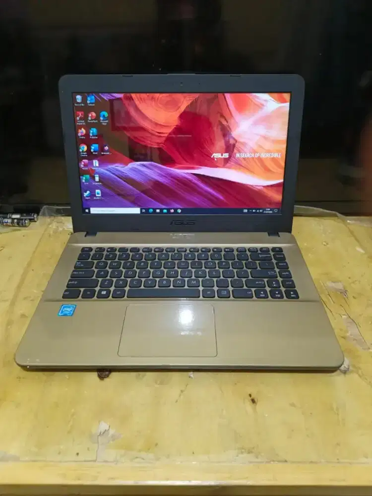 Asus X441SA wind 10 layar 14inch Second