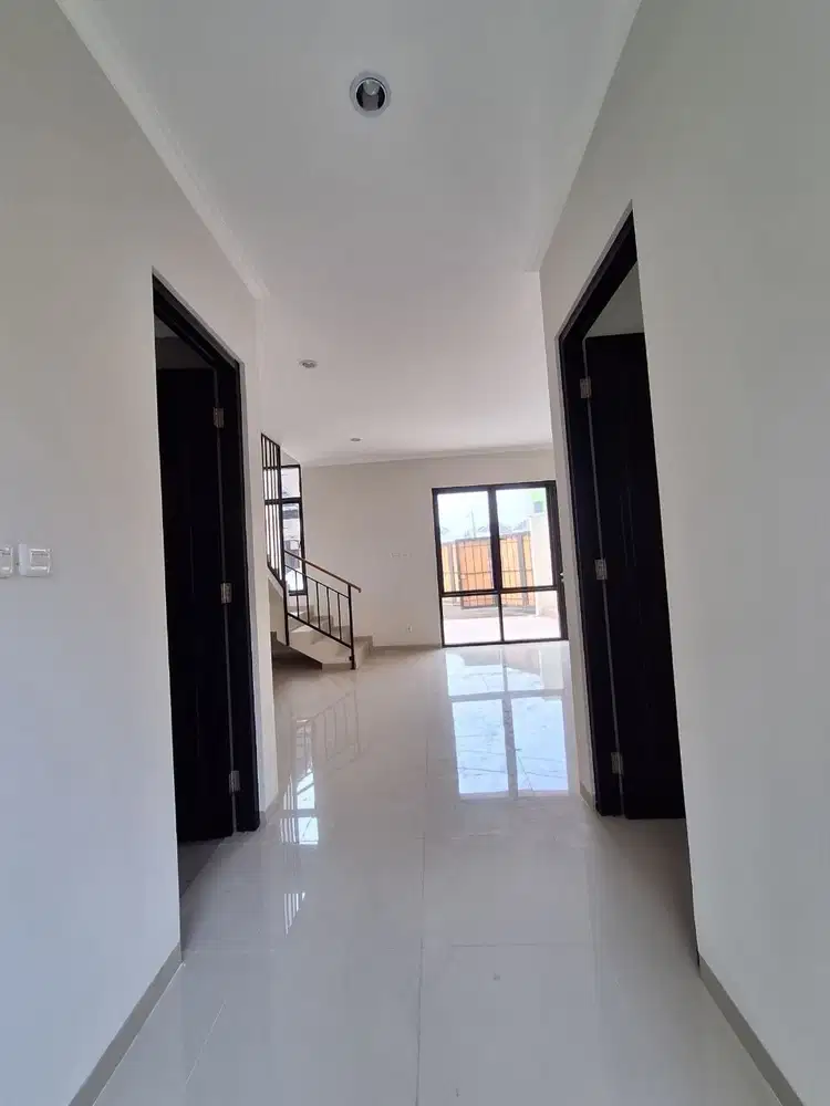 S-317 Rumah 2 Lt. Skandinavian Kualitas Bata Merah Jumbo di Pamulang