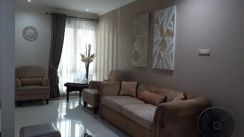 DIJUAL RUMAH MEWAH DI CLUSTER BARU KOTA WISATA, SIAP HUNI!