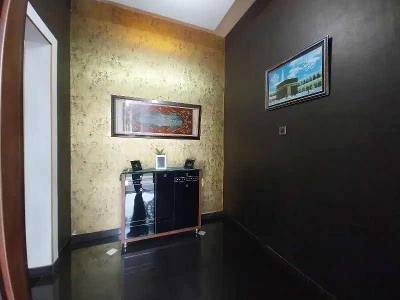 DIJUAL RUMAH MURAH HOEK TURUN HARGA DI CLUSTER DEPAN KOTA WISATA, DEKAT TOL