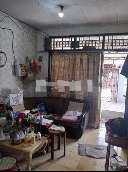 Rumah 1,5 lantai diBekasi