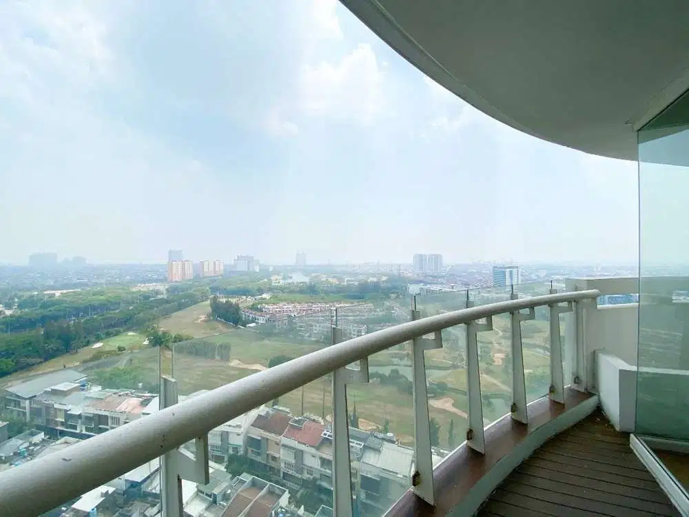 Jual royale Springhill apartment golf view 196 m2 termurah