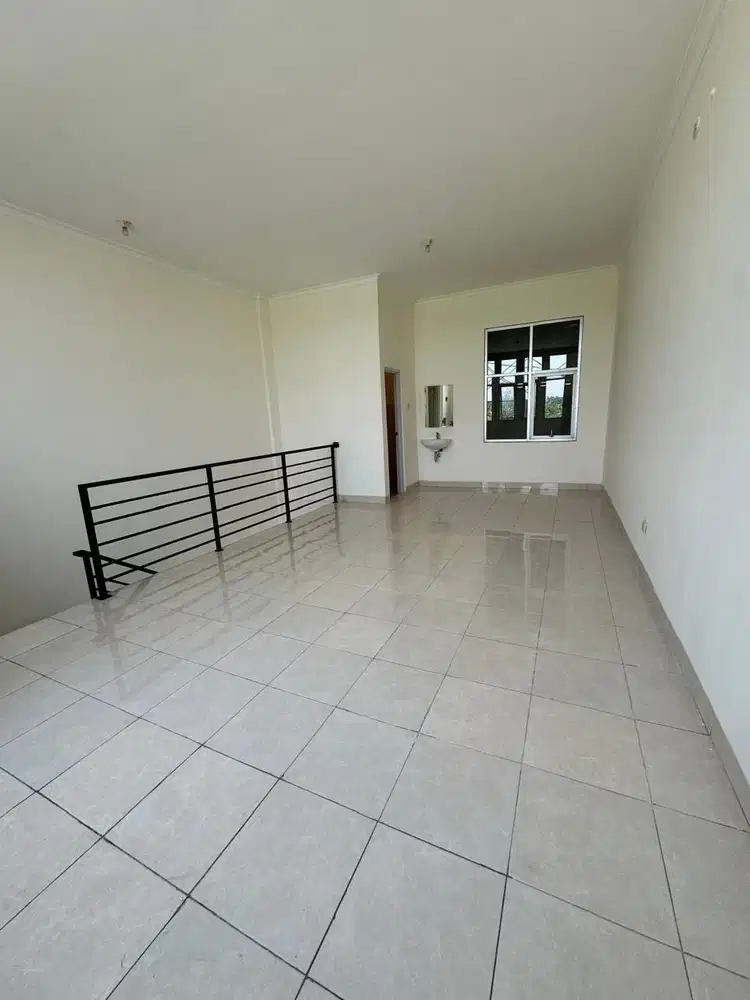 Dijual Gudang + Office di Kompleks Pergudangan 3 In 1 Eksklusif
