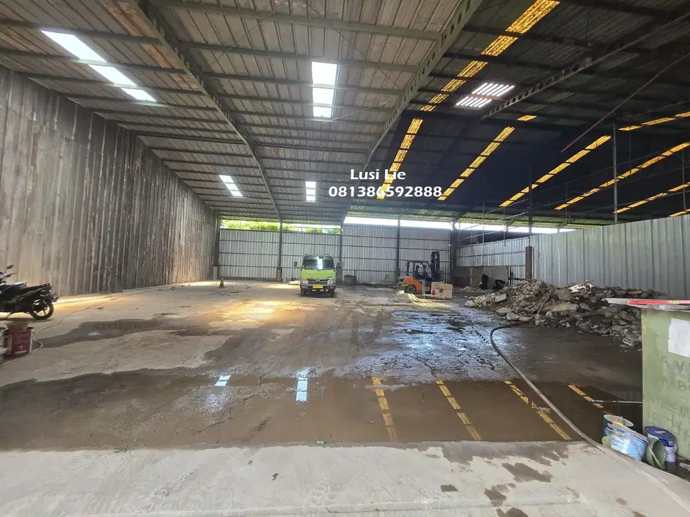 Gudang Daan Mogot Jakarta Barat luas 1113 m, akses kontainer