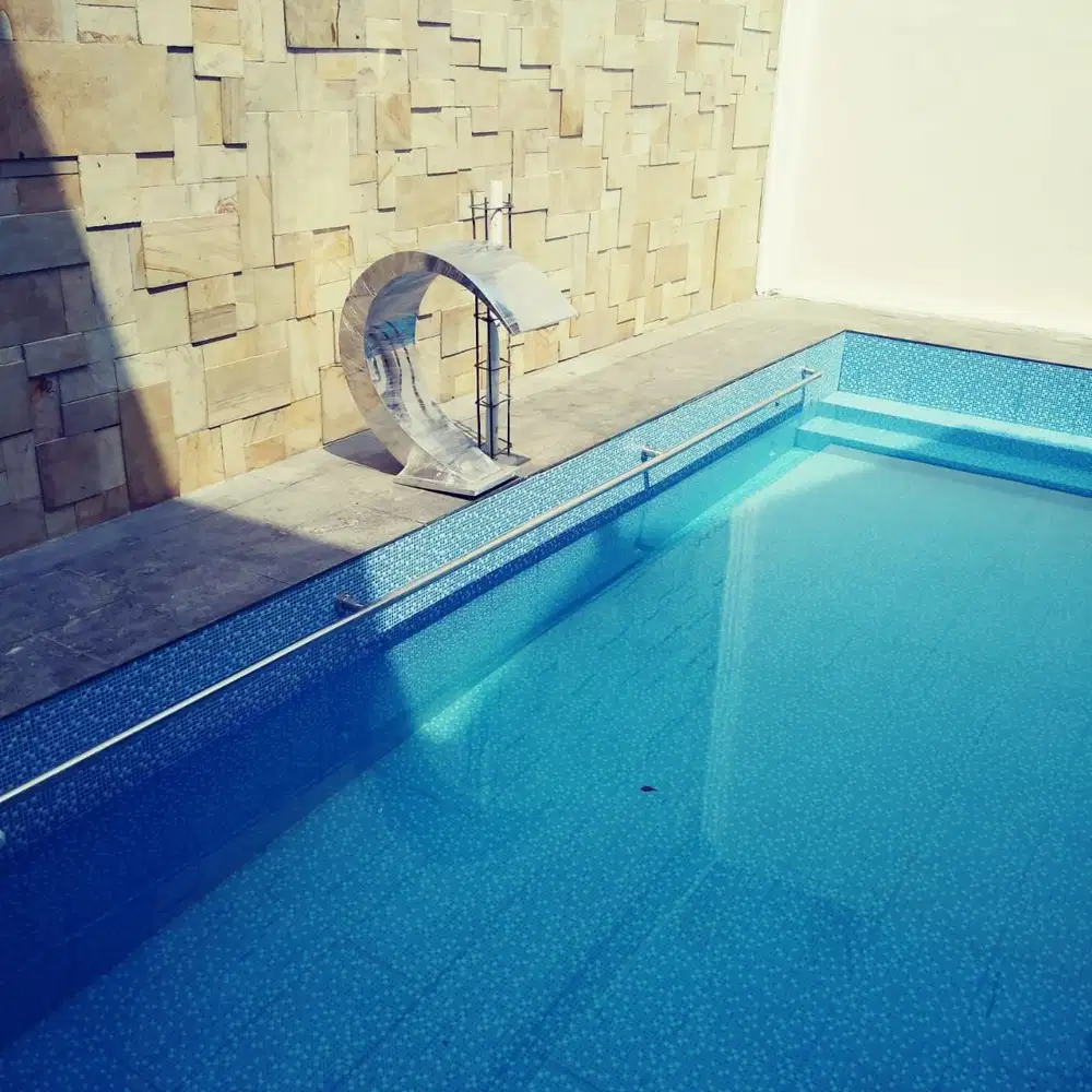 Dijual Rumah mewah boulevard Kota Wisata, letak strategis