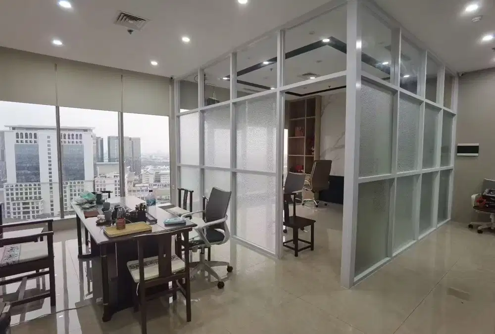 Office Gold Coast Pik luas 75 m , Furnished rapi siap pakai