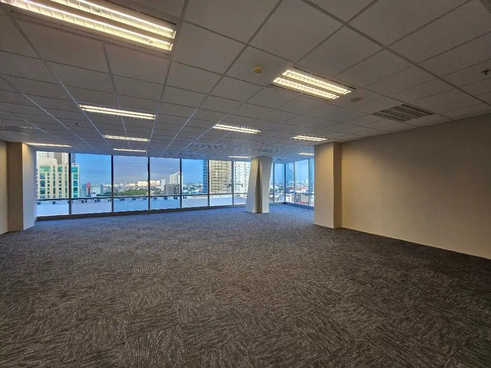 Sewa Kantor Prudential Centre 163 sqm Fitted New Corner Unit