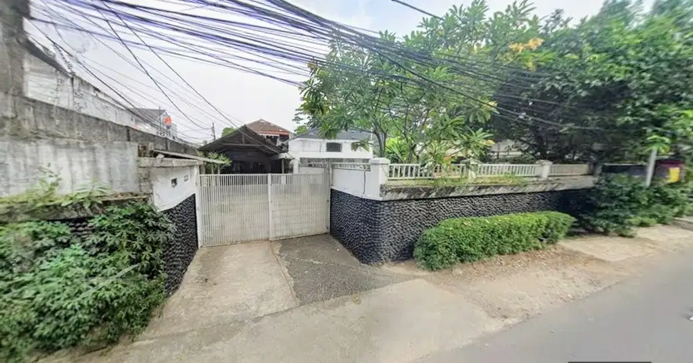 Jual Rumah Hitung Tanah di Cilandak Luas 1.425m² SHM