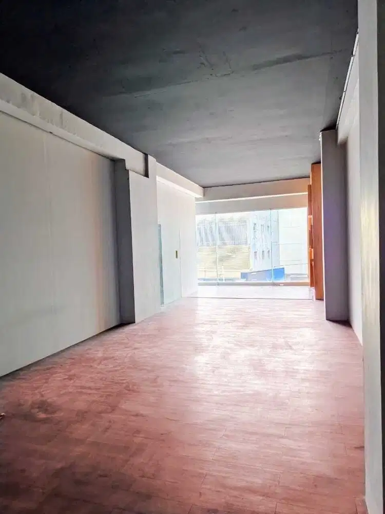 Sewa Office Space di Lokasi Strategis Kemang Luas 100m²