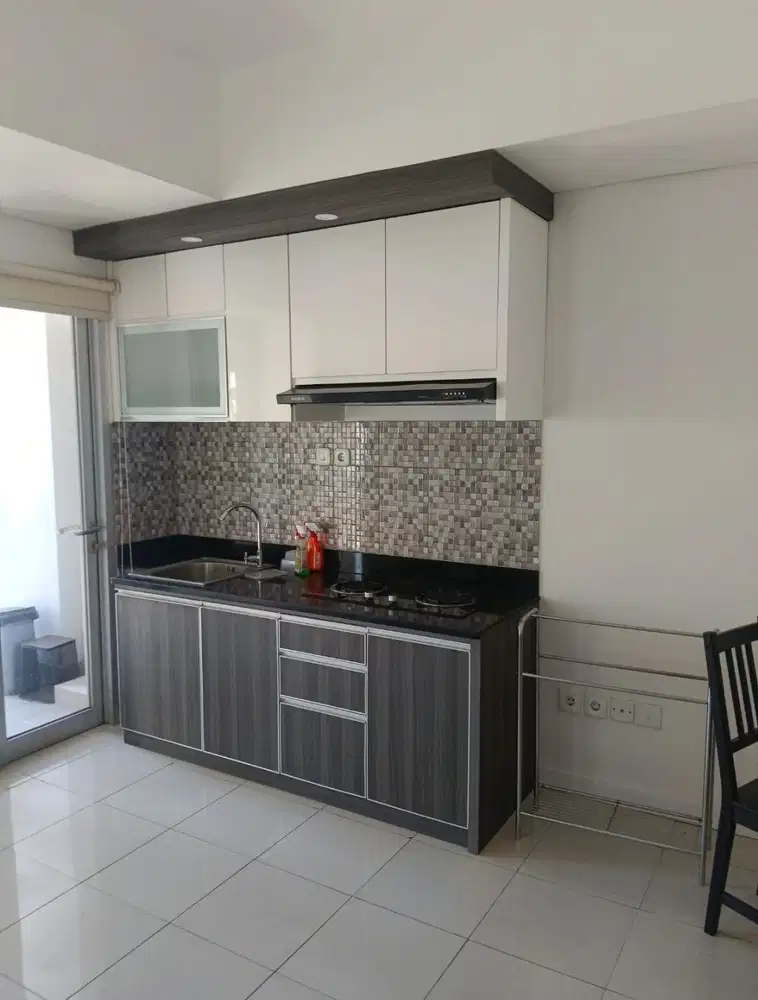 Di Sewakan Apartemen green lake Sunter tower 2 hoek