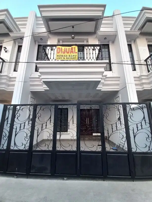 RUMAH MEWAH MURAH SIAP HUNI 200 METER PINTU TOL