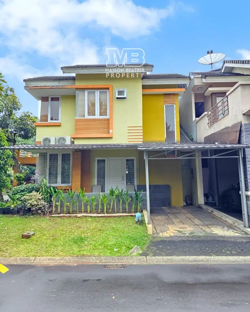 RUMAH 2 LANTAI SIAP HUNI LOKASI AMAN NYAMAN DAN STRATEGIS DI