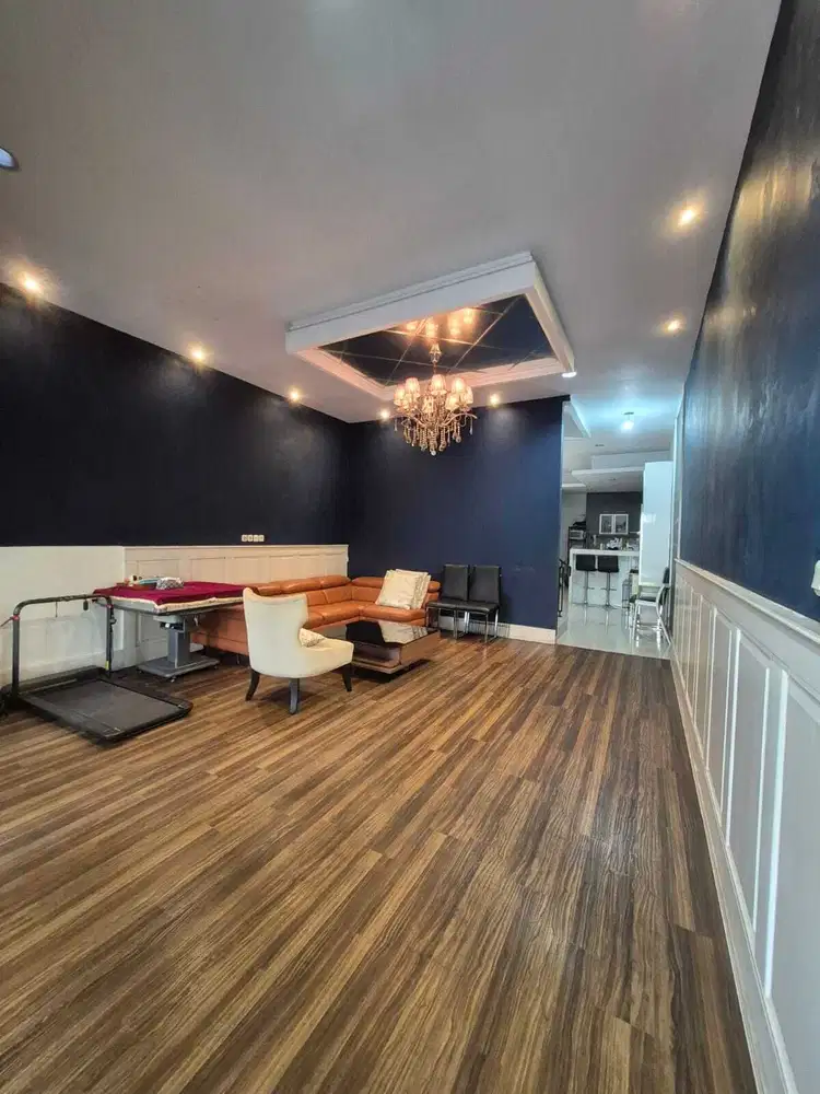 Rumah siap huni di Pluit Barat