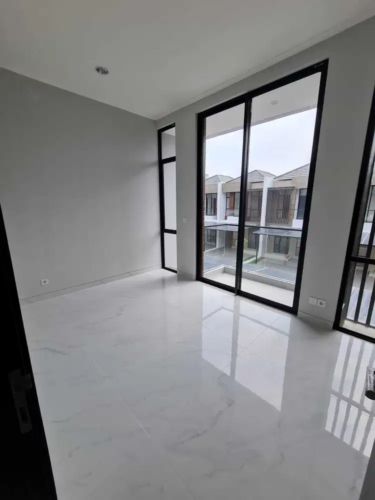 Disewa rumah kuningan village pik 2 uk 6x15 bagus