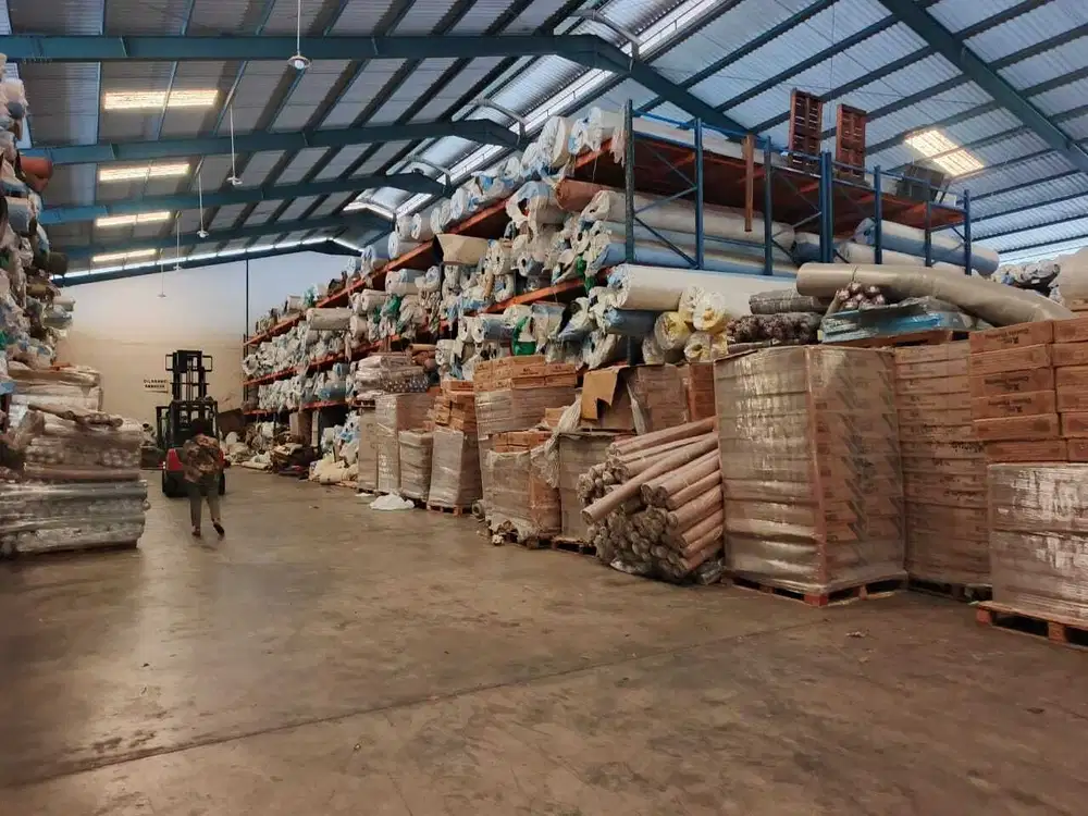 Di Sewakan Tanah Dan Gudang Besar Di Pegangsaan Dua Kelapa Gading