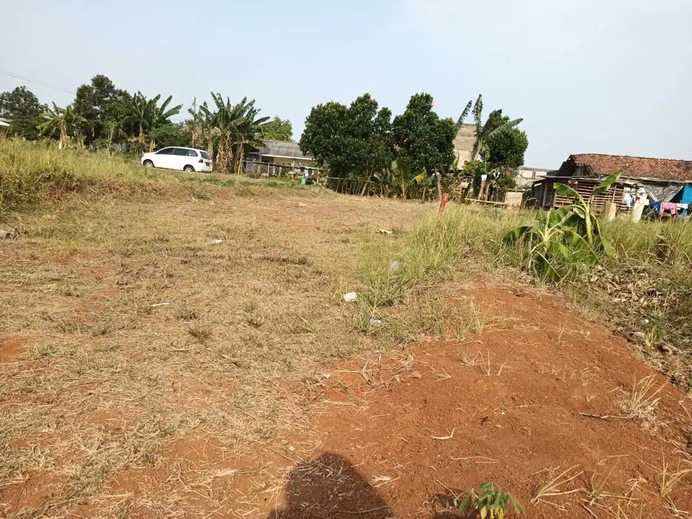 Kavling dekat lapangan sepak bola batu tapak dan lapangan bola voli