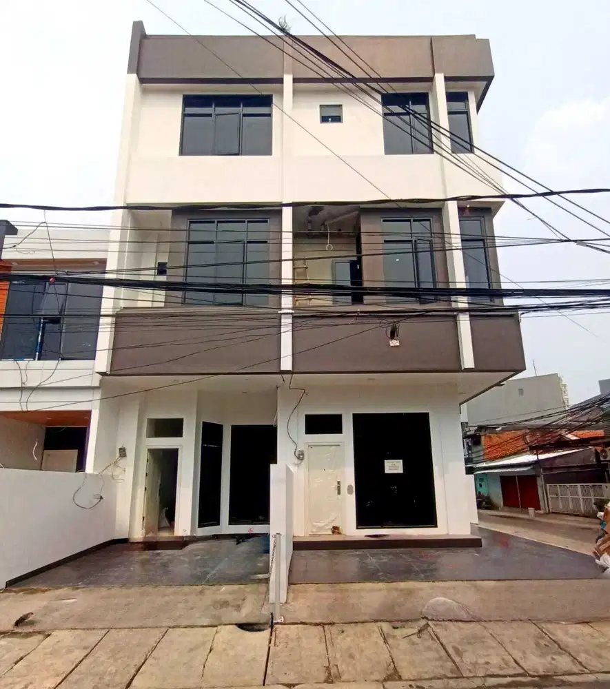 RUKO SIAP HUNI 3 LANTAI DI JL KRAN GUNUNG SAHARI JAKARTA PUSAT