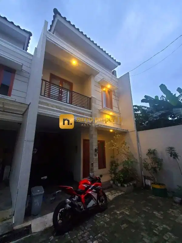 Rumah Pojok Bagus Dijual Murah Dalam Cluster di Kebagusan Jakarta