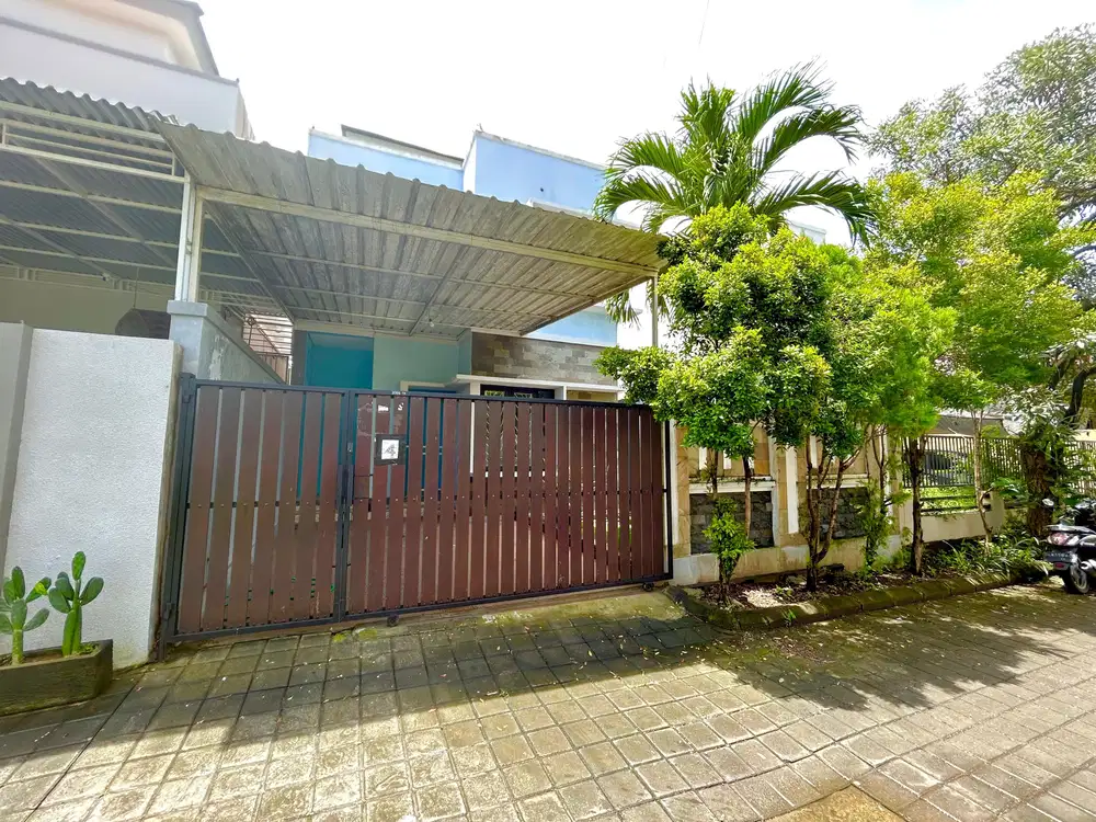 Rumah 2 lantai siap huni nunansa utama area Taman Griya