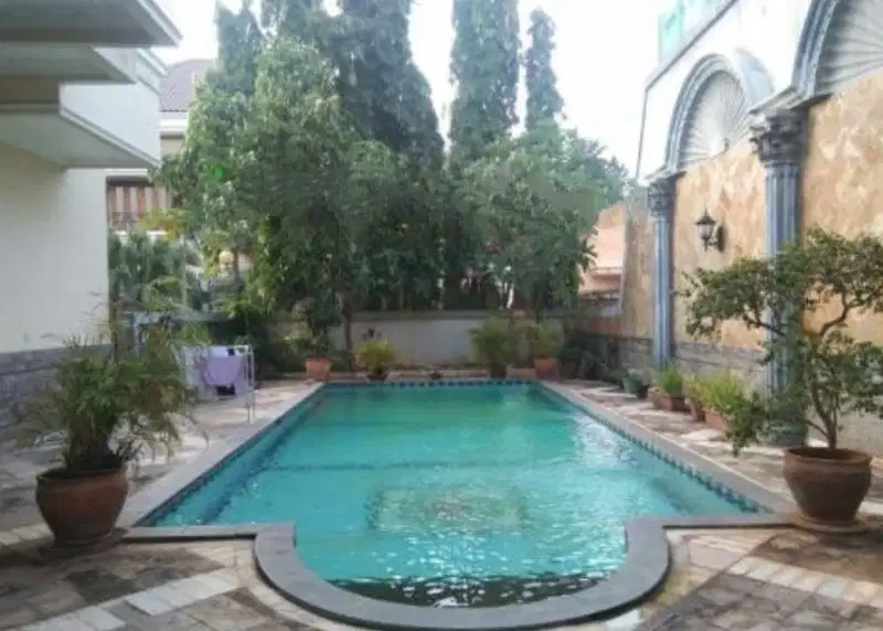 JUAL RUMAH MEWAH HOEK PERMATA BUANA KEMBANGAN JAKARTA BARAT