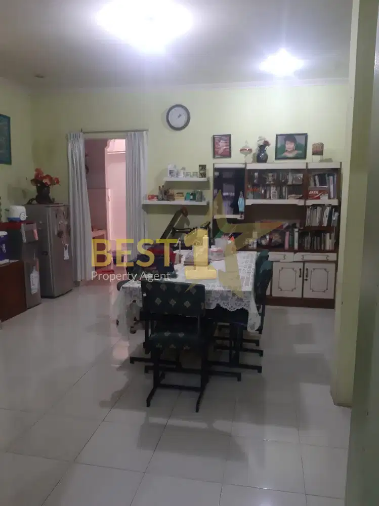 Rumah Murah dan Luas di Radio Dalam