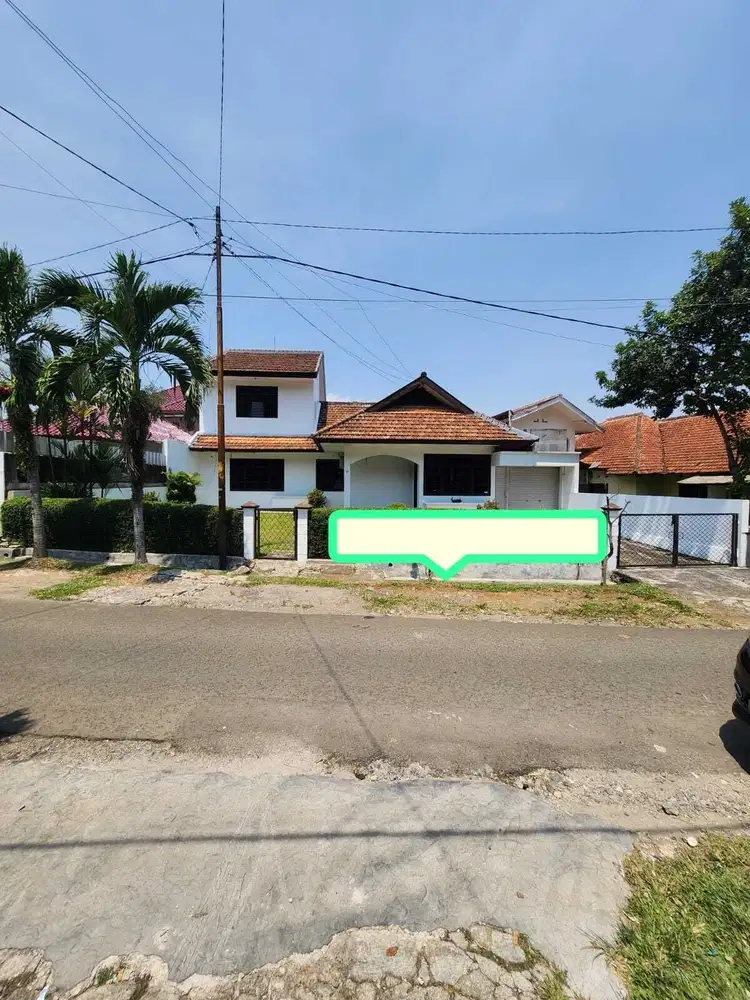 dijual Dan disewakan RUMAH ASRI DAN HALAMAN LUAS