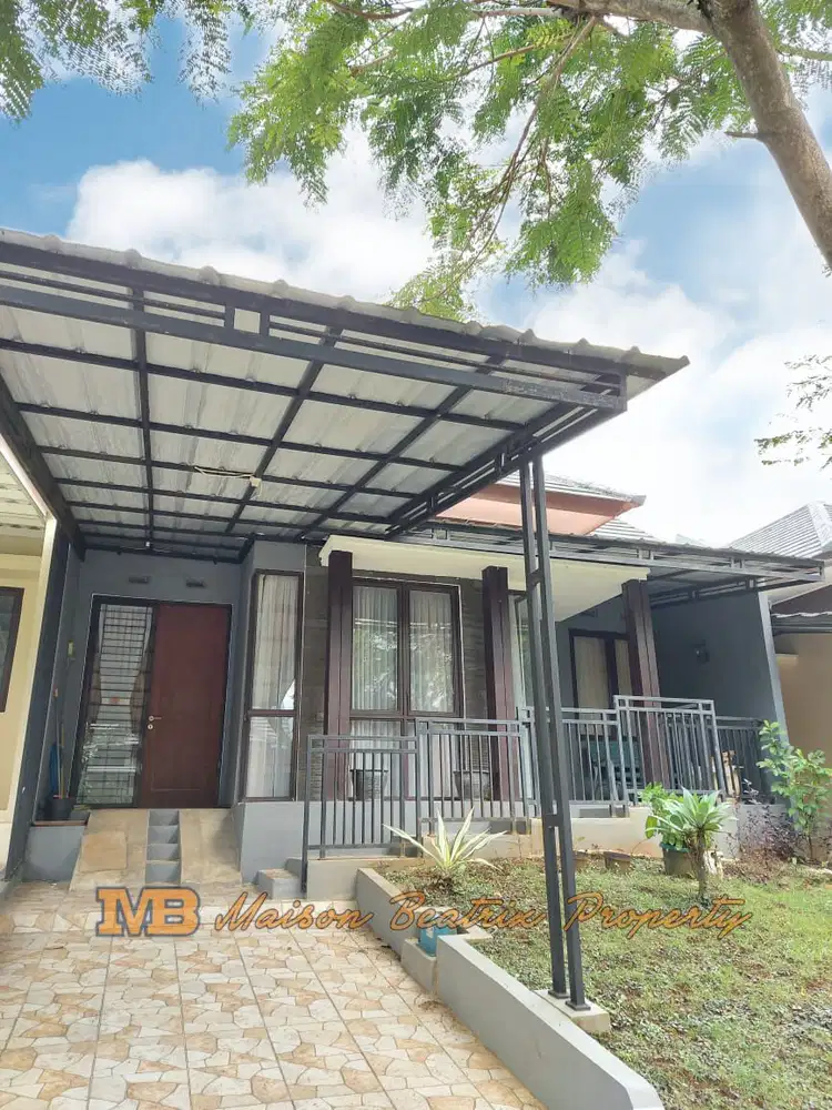 RUMAH BAGUS TERAWAT SIAP HUNI LOKASI BAGUS DAN STRATEGIS DI THE BREEZ