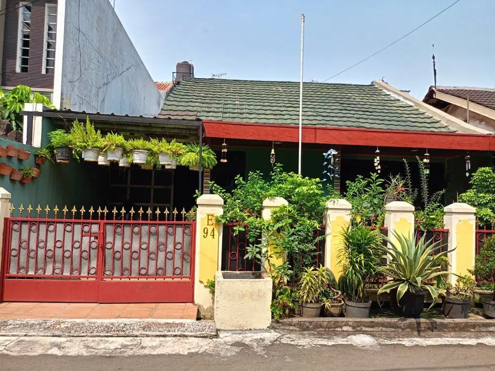 Rumah 2 Lantai Bebas Banjir di Galaxy