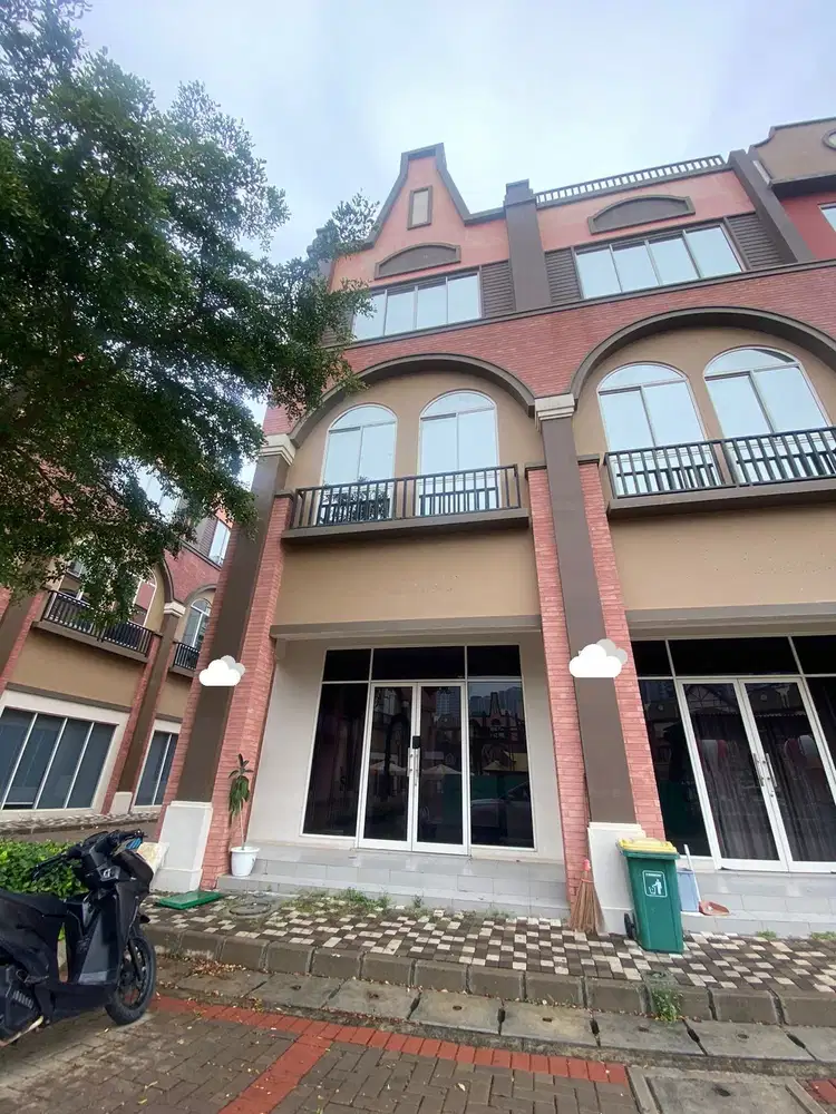 DISEWAKAN Ruko La Riviera PIK 2