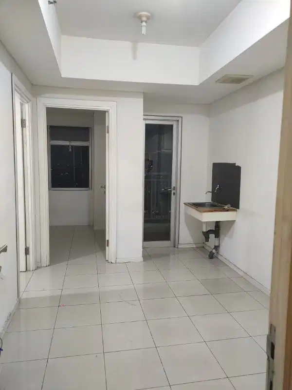 Di Sewa kan 2BR apartemen green lake sunter tower 2 kosongan