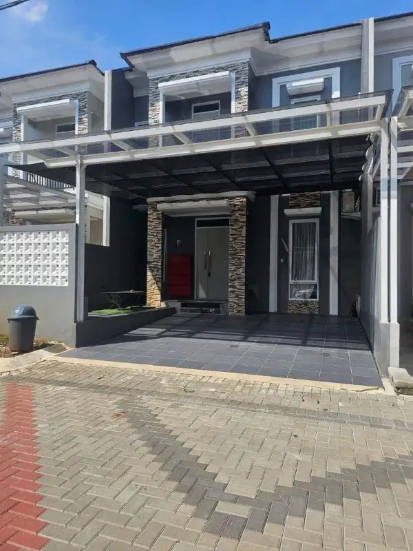 Dijual Rumah Baru Siap Huni dengan Kolam Renang di Bukit Cimanggu City