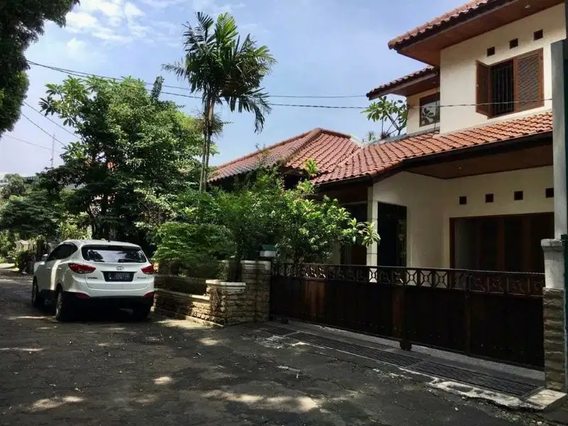 dijual cepat rumah bagus di komplek citraloka kalimalang jaktim