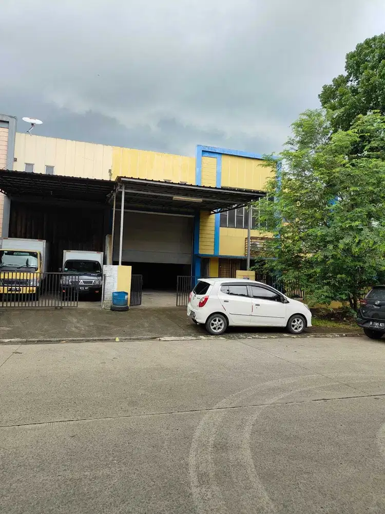 Dijual cepat gudang taman tekno tangerang bumi serpong damai