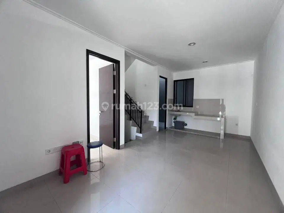 Dijual SANGAT MURAH BU Rumah PIK 2 Luas 6x12,5 Brand New Kosongan