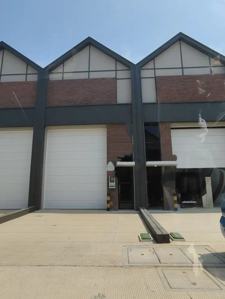 DISEWAKAN CEPAT GUDANG DI PIK 2