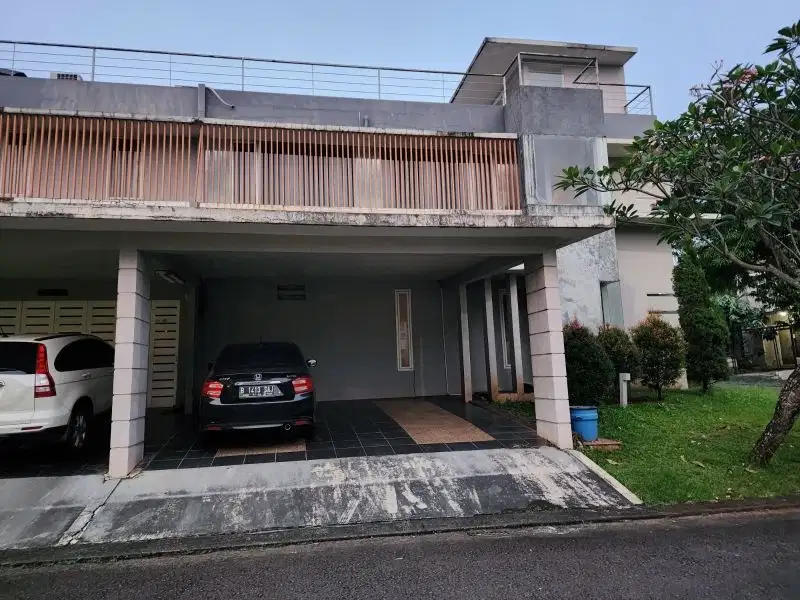 Jual murah apa adanya Rumah Sultan posisi Hook di Delatinos BSD.
