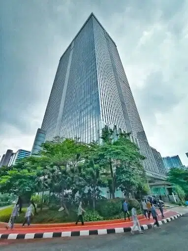 SEWA RUANG KANTOR GEDUNG CENTENNIAL TOWER JAKARTA SELATAN
