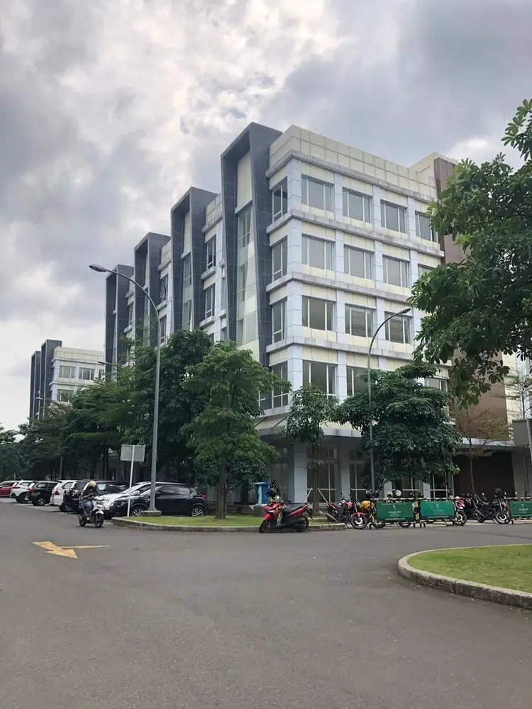 Jual Ruko Sultan 5 Lantai di Mega Office Park Harapan Indah – Prime Location & Private Lift!