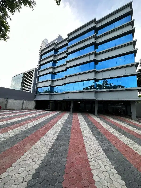 Dijual gedung baru siap pak dkt simatupang di pondok pinang