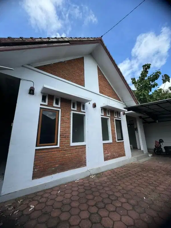 DIJUAL RUMAH DESAIN MINIMALIS JIMBARAN BALI