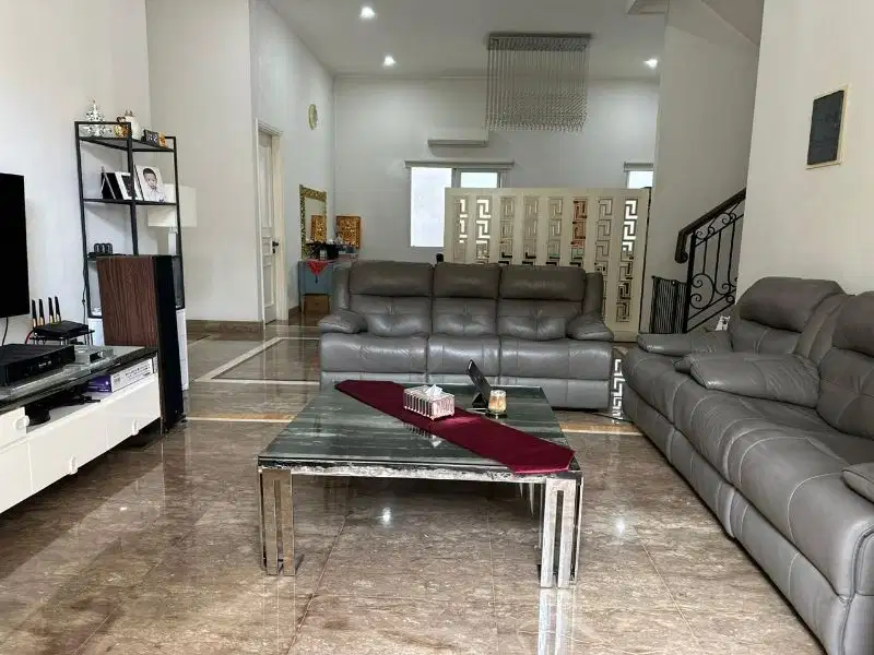 Dijual Murah Rumah PIK 1 uk 14x18 Full Furnish Kondisi Bagus