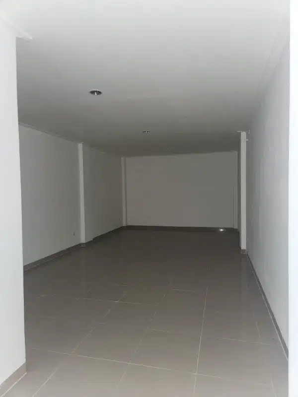 Disewa Ruko Osaka Uk 4,5x15 3 Lantai Kondisi Bagus