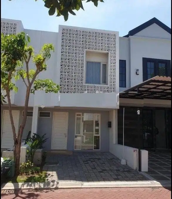 DIJUAL RUMAH BAGUS DAN STRATEGIS DIAN ISTANA CLUSTER OASIA SURABAYA