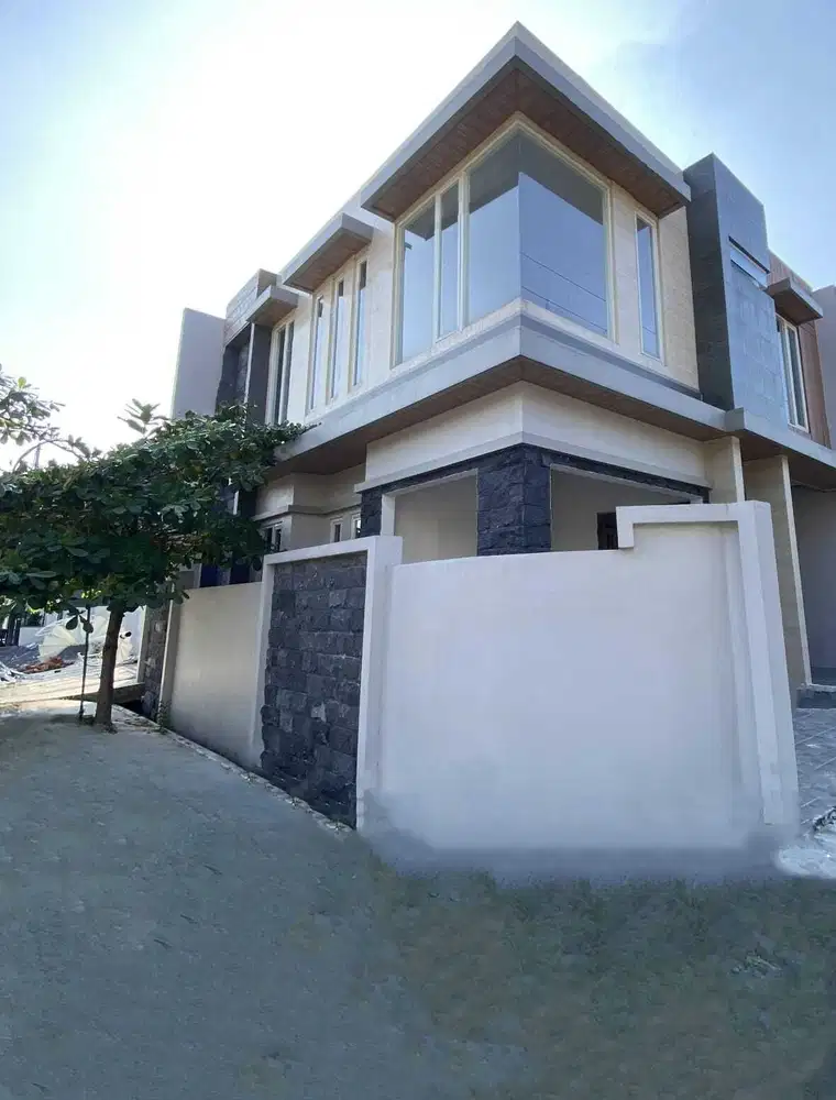 0805 - Dijual Rumah Rungkut Harapan 3 BR Hook 2 Lantai Kosongan