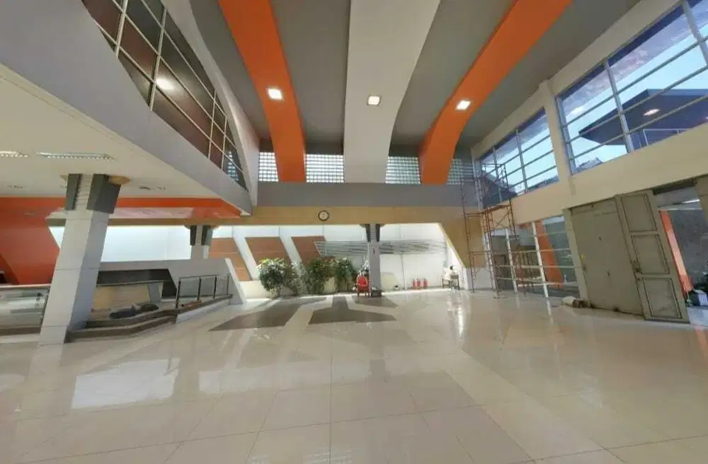 SEWA GEDUNG EX SHOWROOM   TERUSAN BUAH BATU