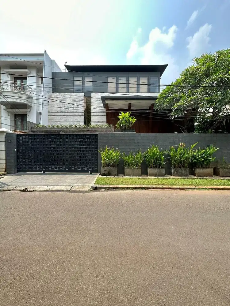 NICE HOUSE PRIME AREA DEPAN TAMAN DI KBY BARU