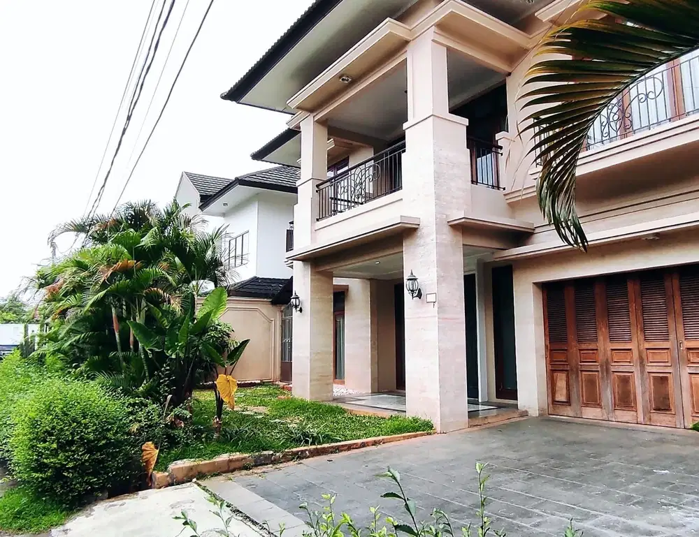 DIJUAL Rumah Asri di Ampera Kemang Jaksel