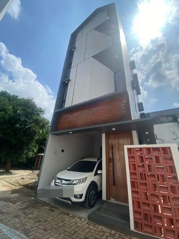 Jual Rumah Mewah 3 Lantai + Rooftop di Pondok Labu